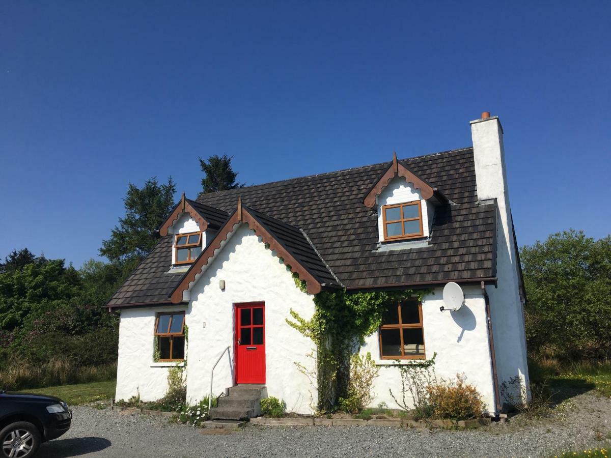 Heatherhill Farm Cottage In Letterfrack Beside Connemara National Park Bagian luar foto